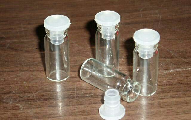 Etichettatrice automatica di flaconi rotondi autoadesivi economici per bottiglie da 20-90 etichette