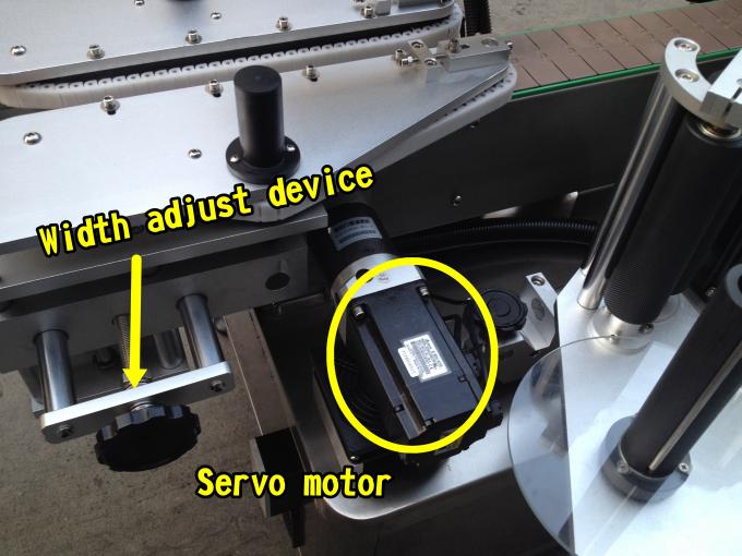 Macchina automatica dell'applicatore dell'autoadesivo della bottiglia di Opp per colla hot melt ad alta velocità