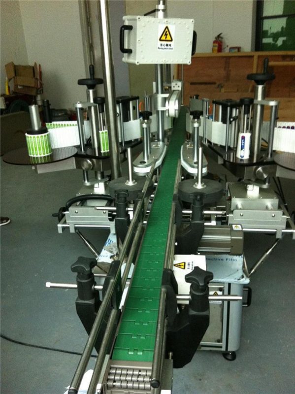 Applicatore di etichette adesive Pudao di grande marca per etichettatrice per vino / applicatore per etichette per bottiglie di birra