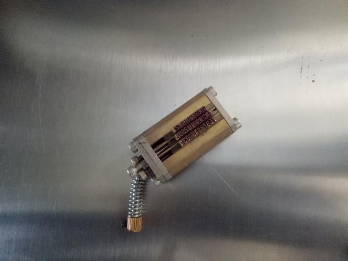 Etichettatrice adesiva personalizzata a tre o due lati con codificatrice