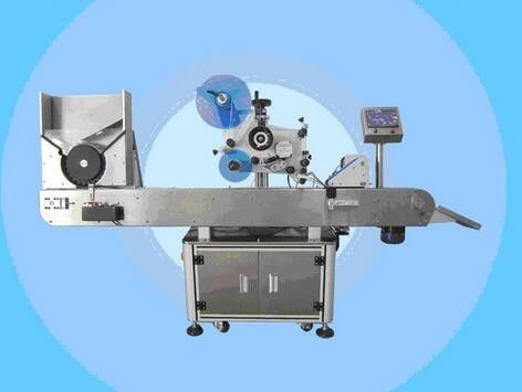 Macchina automatica dell'autoadesivo dell'etichetta dello smalto per unghie dell'etichettatrice della fiala della Cina per il fornitore dei cosmetici