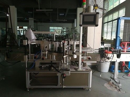 Cina etichettatrice per bottiglie di plastica a doppio lato / fornitore di etichettatrice automatica per bottiglie