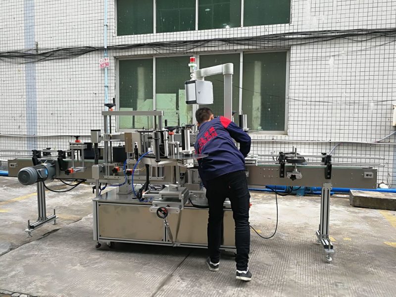 Cina Etichettatrice automatica completa per bottiglie d'acqua per fornitore di bottiglie in vetro / PET